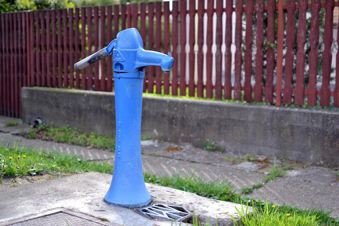 a blue water well